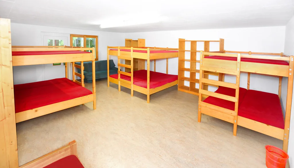 Schlafzimmer mit Kajütenbetten